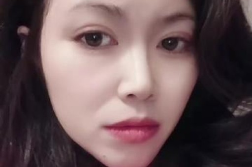 知名女网红翻车每天收入几万礼物却被曝光是AI生成的人物